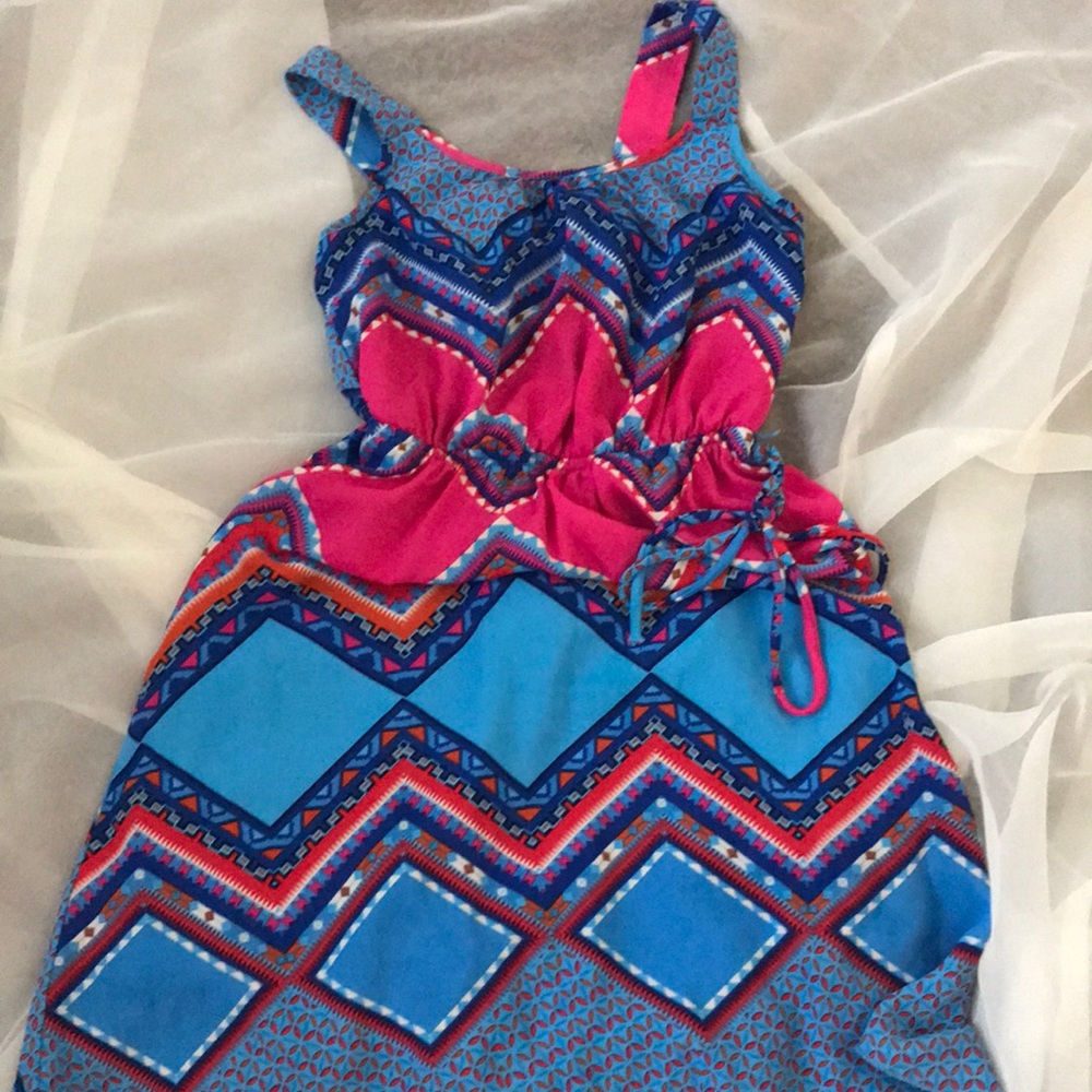 Aztec Print perfect condition dress Girls Size 8